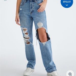 Aeropostale High Rise Baggy Jean in medium wash size 2